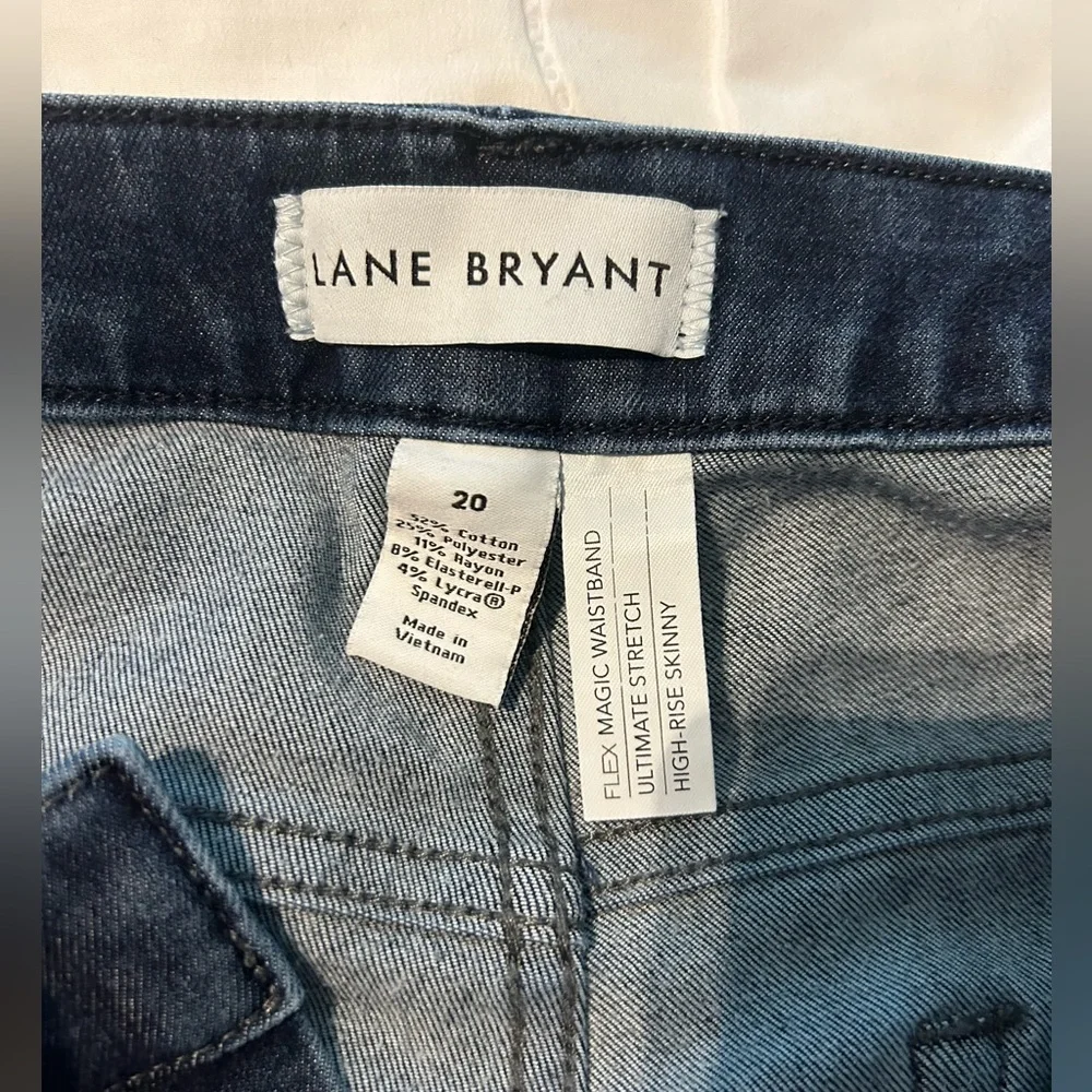 20W LIKE NEW Lane Bryant Skinny Jeans - Picture 4 of 4